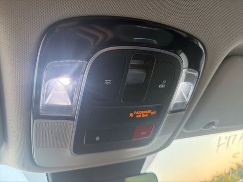 Used 2023 Hyundai Tucson Limited FWD image 21