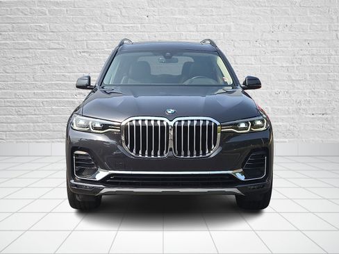 Used 2022 BMW X7 xDrive40i image 2