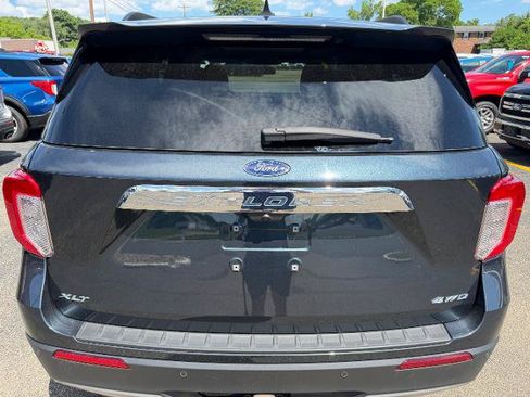 Certified 2023 Ford Explorer XLT w/ Equipment Group 202A AWD/4WD image 6