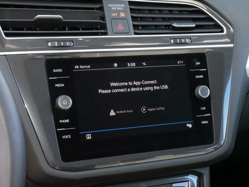 Certified 2024 Volkswagen Tiguan S image 22