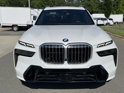 Used 2023 BMW X7 xDrive40i w/ M Sport Package AWD/4WD image 33