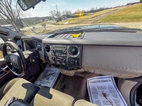 Used 2010 Ford F250 Lariat AWD/4WD image 16