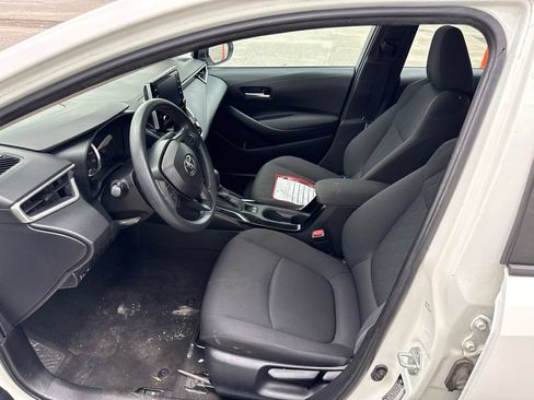 Used 2021 Toyota Corolla LE FWD image 10