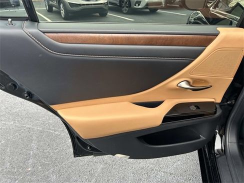 Used 2023 Lexus ES 350 w/ Premium Package image 19