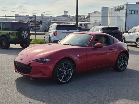 Used 2017 MAZDA MX-5 Miata RF Grand Touring RWD image 7