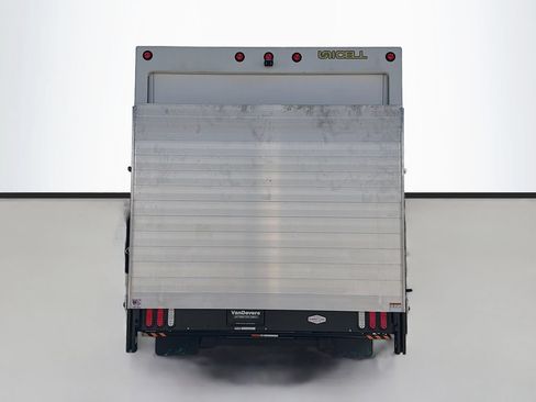 Used 2023 Ford E-450 and Econoline 450 Super Duty RWD image 9
