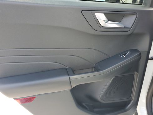 Used 2025 Ford Escape ST-Line w/ Equipment Group 301A image 21