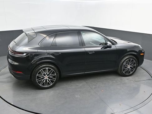 New 2026 Porsche Cayenne image 42