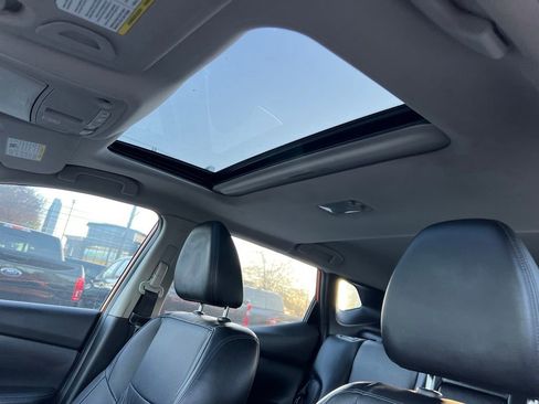 Used 2022 Nissan Rogue Sport SL w/ Premium Package image 17