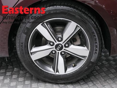 Used 2018 Kia Forte LX w/ LX Popular Package image 8