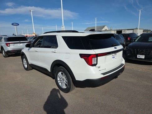 New 2026 Ford Explorer Active image 3