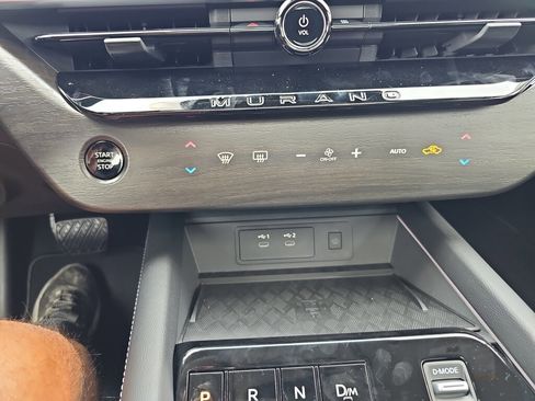 New 2025 Nissan Murano SL image 11