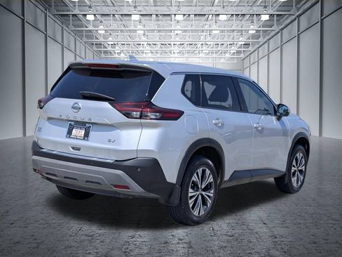 Used 2021 Nissan Rogue SV FWD image 10