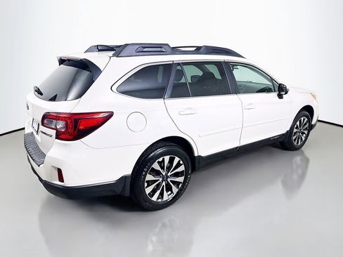 Used 2016 Subaru Outback 2.5i Limited AWD/4WD image 7