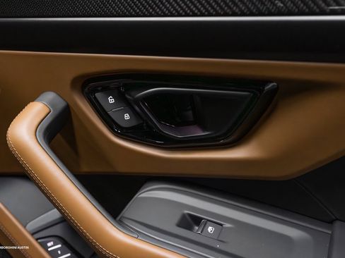 New 2025 Lamborghini Urus SE image 50