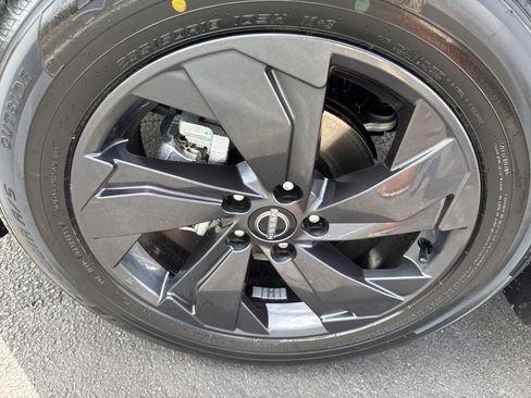 New 2026 Nissan Rogue SV image 9