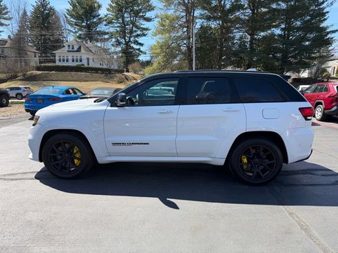 Used 2018 Jeep Grand Cherokee Trackhawk image 25