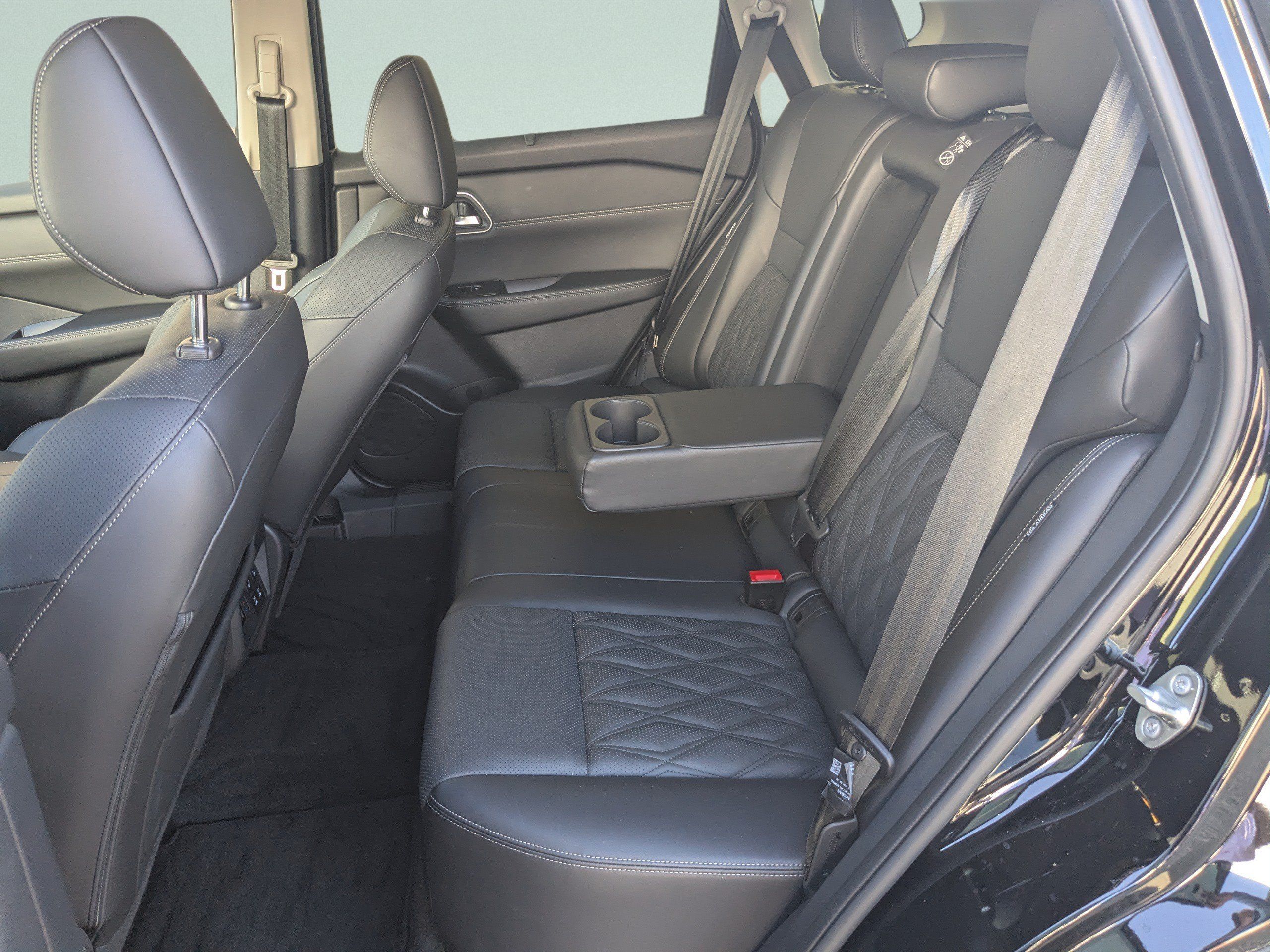 Used 2025 Nissan Rogue Platinum w/ Platinum Premium Package AWD/4WD image 10
