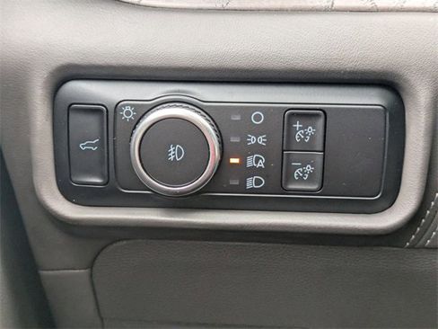 Used 2023 Ford Explorer Platinum w/ Technology Package image 29