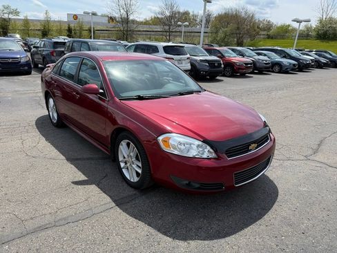 Used 2011 Chevrolet Impala LT w/ Luxury Edition Package FWD image 4