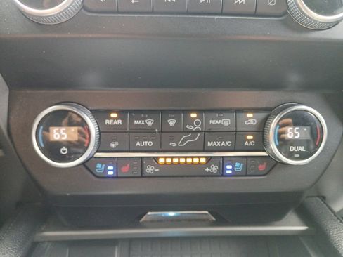Used 2021 Ford Expedition XLT RWD image 25