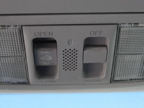 Used 2011 Honda CR-V EX image 23