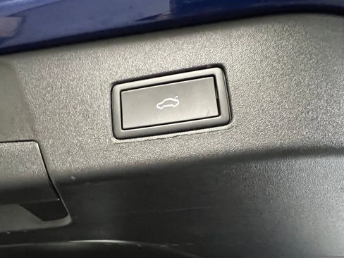 Used 2021 Volkswagen ID.4 Pro S image 40