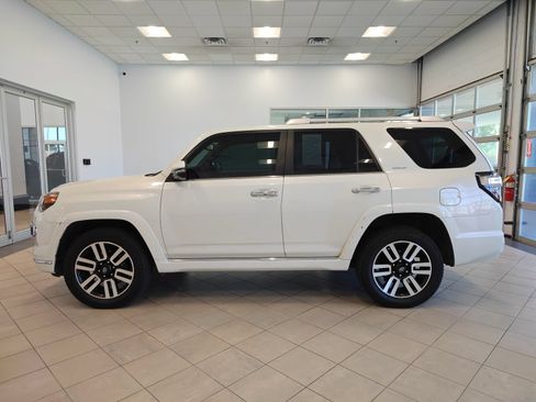 Used 2023 Toyota 4Runner Limited AWD/4WD image 6