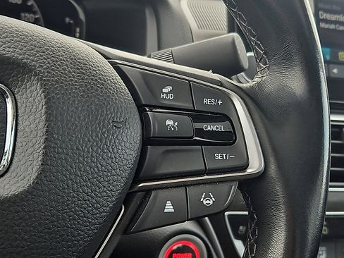 Used 2021 Honda Accord Touring image 23