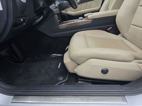 Used 2011 Mercedes-Benz E 350 Sedan image 10