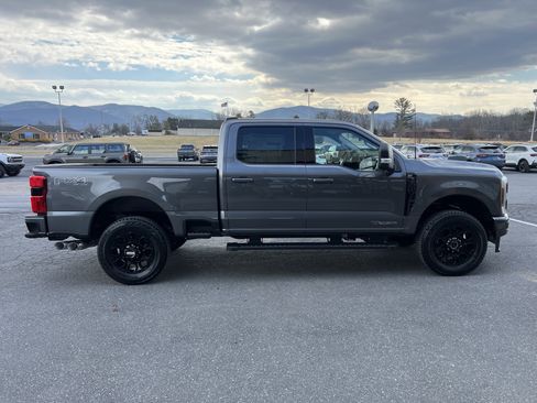 New 2026 Ford F350 XLT w/ XLT Premium Package AWD/4WD image 5