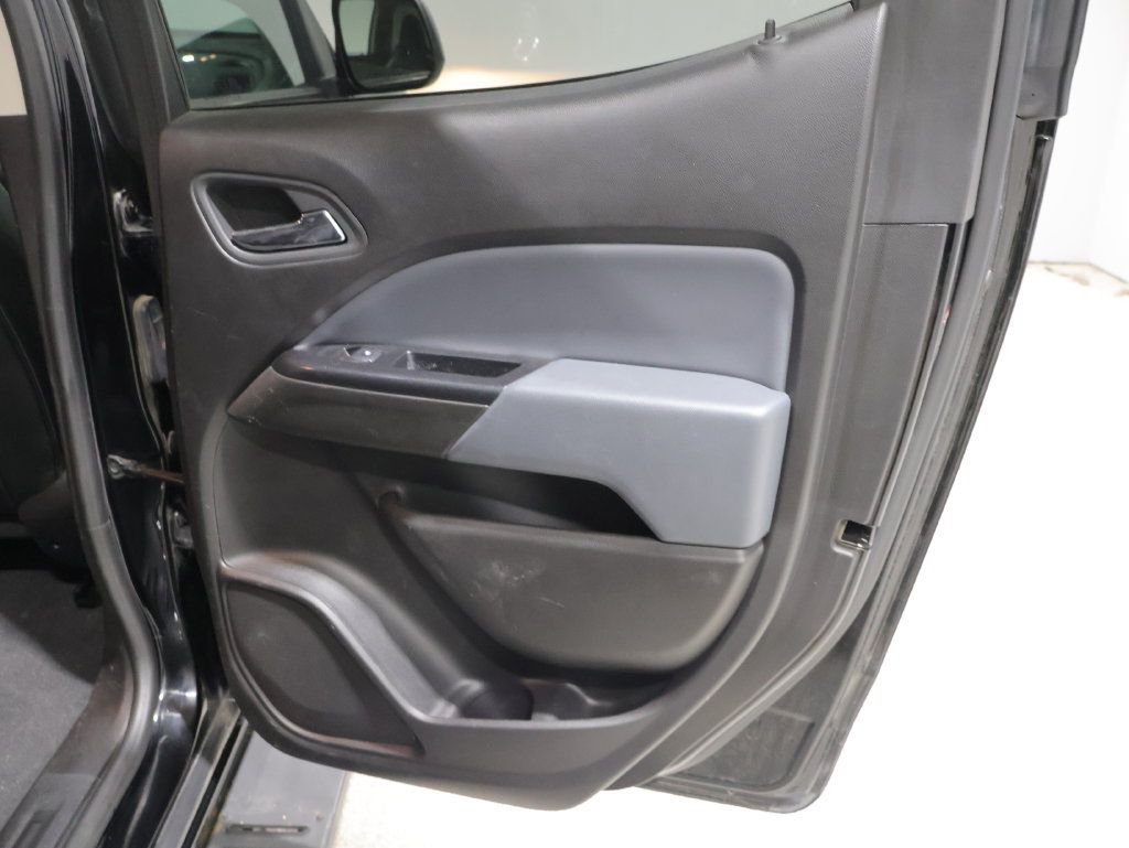 Used 2021 Chevrolet Colorado Z71 w/ Safety Package AWD/4WD image 20