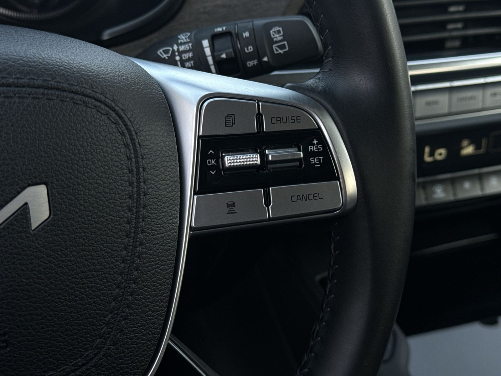 Used 2022 Kia Telluride EX w/ EX Premium Package FWD image 22
