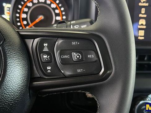 Used 2026 Jeep Wrangler Unlimited Rubicon AWD/4WD image 30