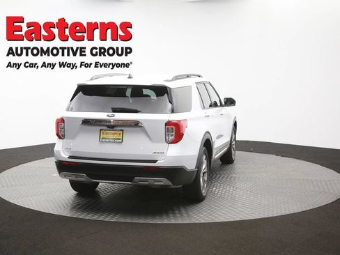 Used 2022 Ford Explorer XLT w/ Equipment Group 202A AWD/4WD image 42