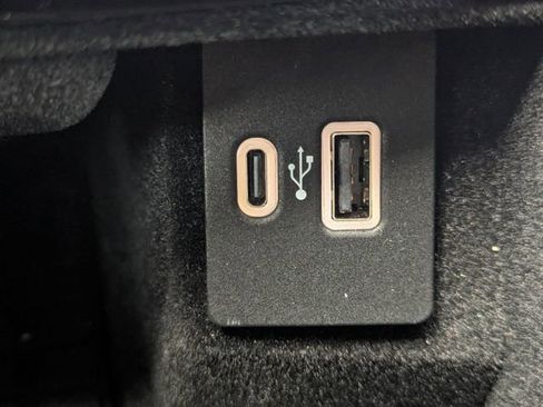 Certified 2021 Lincoln Nautilus Reserve w/ Equipment Group 201A image 23