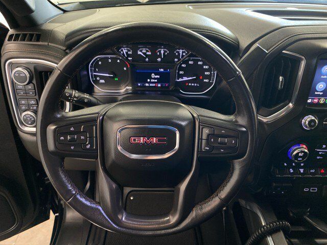 Used 2022 GMC Sierra 2500 AT4 w/ Gooseneck/5TH Wheel Package AWD/4WD image 19