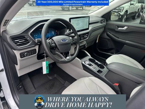 New 2026 Ford Escape Platinum w/ Premium Technology Package AWD/4WD image 8