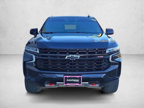 Used 2023 Chevrolet Tahoe Z71 w/ Luxury Package AWD/4WD image 2