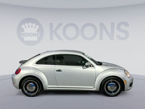 Used 2015 Volkswagen Beetle 1.8T Classic image 8