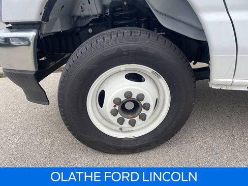 Used 2025 Ford E-450 and Econoline 450 Super Duty w/ Power Equipment Group image 15