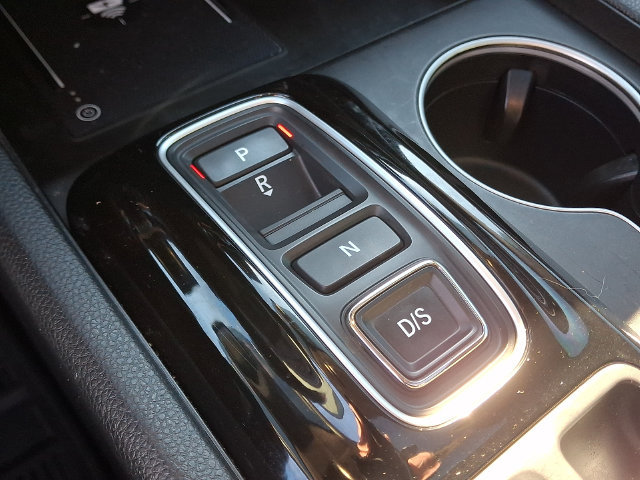 Used 2024 Honda Pilot Touring image 16