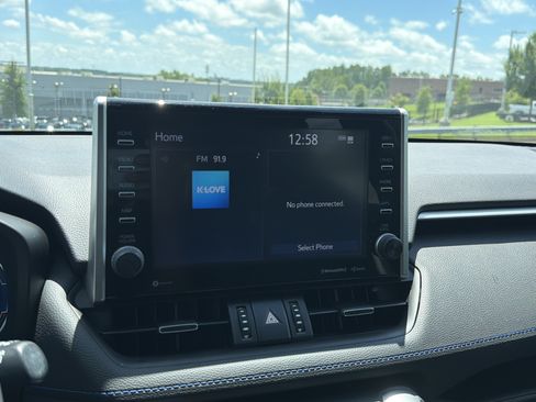 Used 2022 Toyota RAV4 XSE AWD/4WD image 23