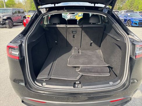 Used 2023 Tesla Model Y Long Range image 32