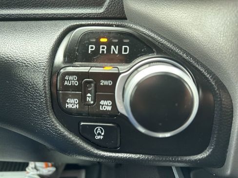 Used 2022 RAM 1500 Big Horn AWD/4WD image 33