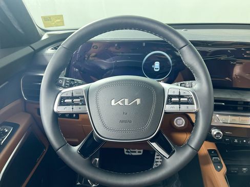 Used 2025 Kia Telluride SX Prestige X-Line image 16