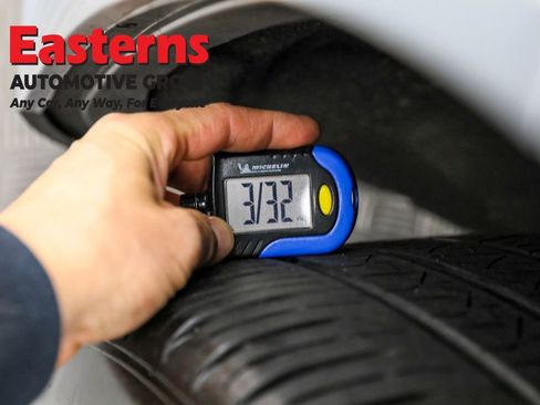 Used 2023 Mercedes-Benz GLS 450 4MATIC w/ AMG Line Exterior image 34