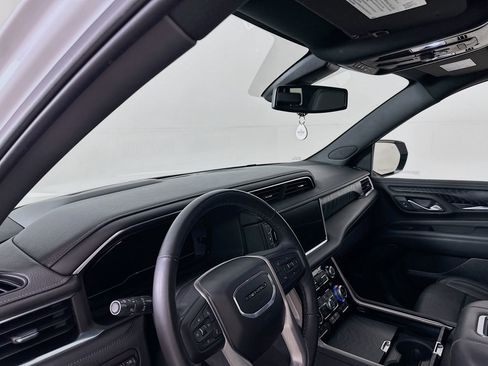 Used 2022 GMC Yukon Denali image 10