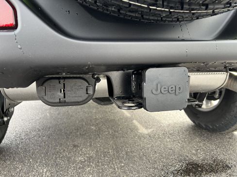 New 2025 Jeep Wrangler Sport S image 9