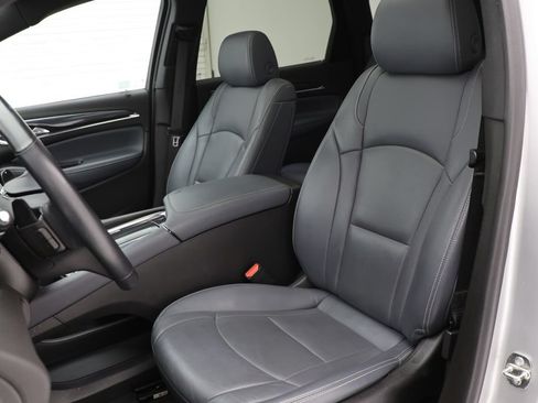 Used 2022 Buick Enclave Essence w/ Experience Buick Package AWD/4WD image 16